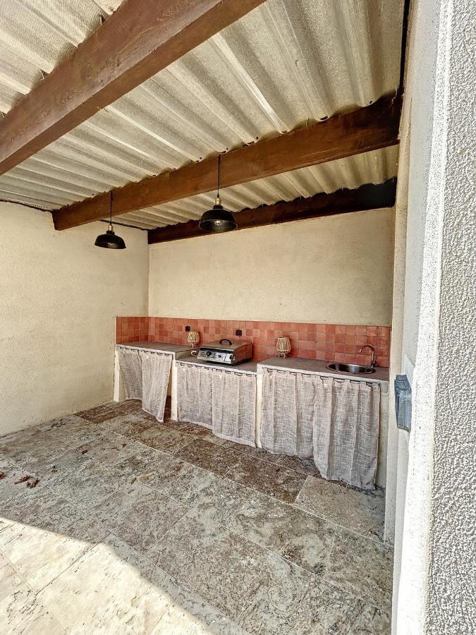 Charmante Maison De Ville Avec Jardin, Terrasse Et Terrain De Petanque Fos-sur-Mer Exterior photo